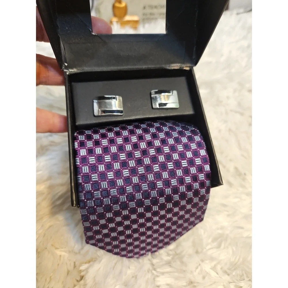 The  Collection LUXURY Silk TIE‎ & Cufflink Set